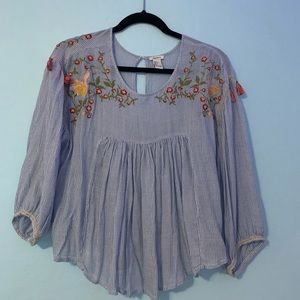 Adorable striped forever 21 blouse, floral pattern